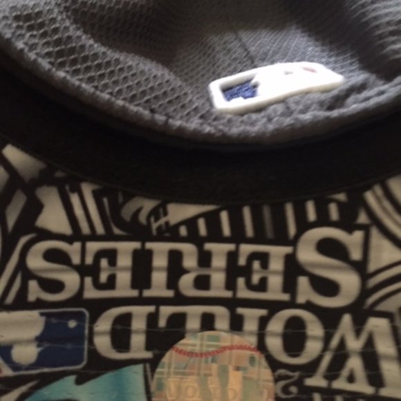 Boston Red Sox World Series 2013 New Baseball cap w/stickers/tags - Picture 4 of 7